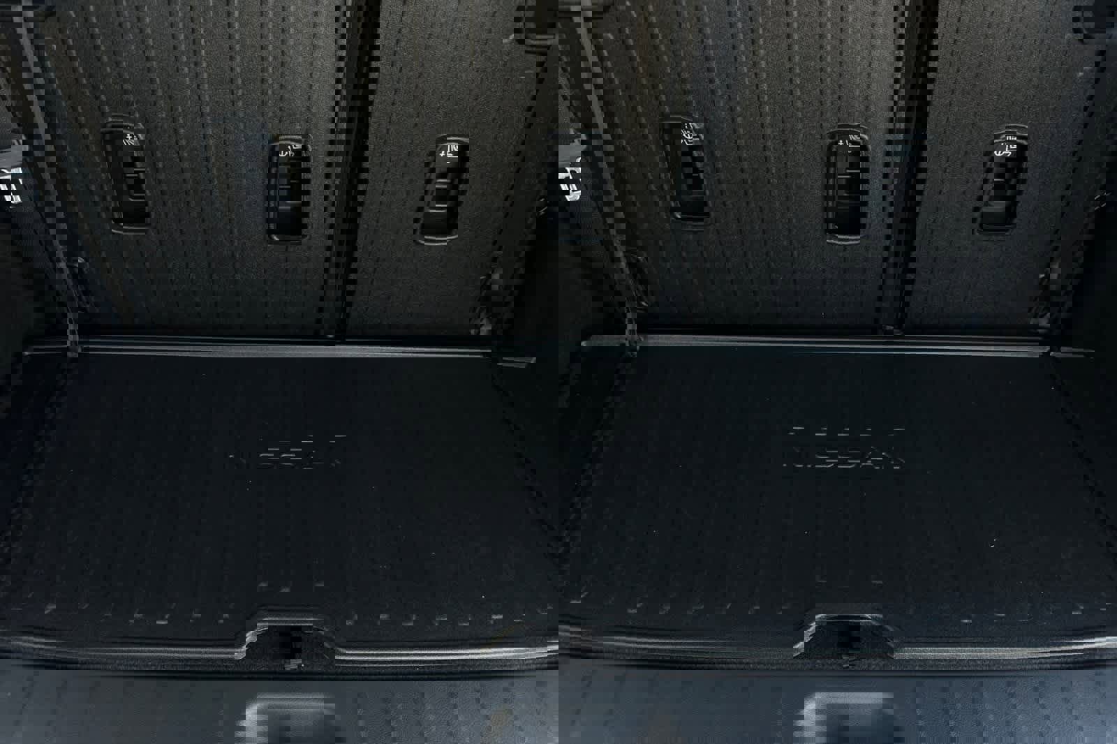 New 2025 Nissan Pathfinder Platinum image 19