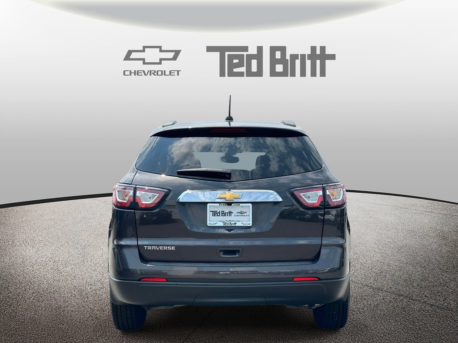 Used 2017 Chevrolet Traverse LS FWD image 5