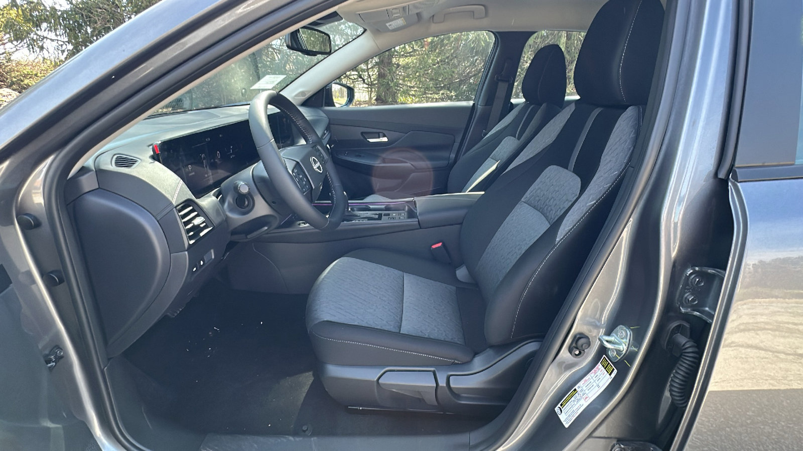 New 2026 Nissan Sentra SV image 7