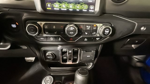 Used 2021 Jeep Gladiator Sport AWD/4WD image 20