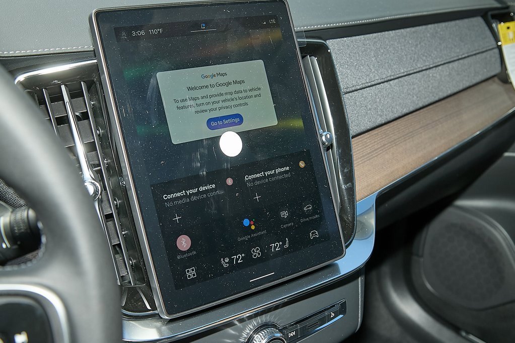 New 2025 Volvo XC90 B6 Plus w/ Protection Package image 14