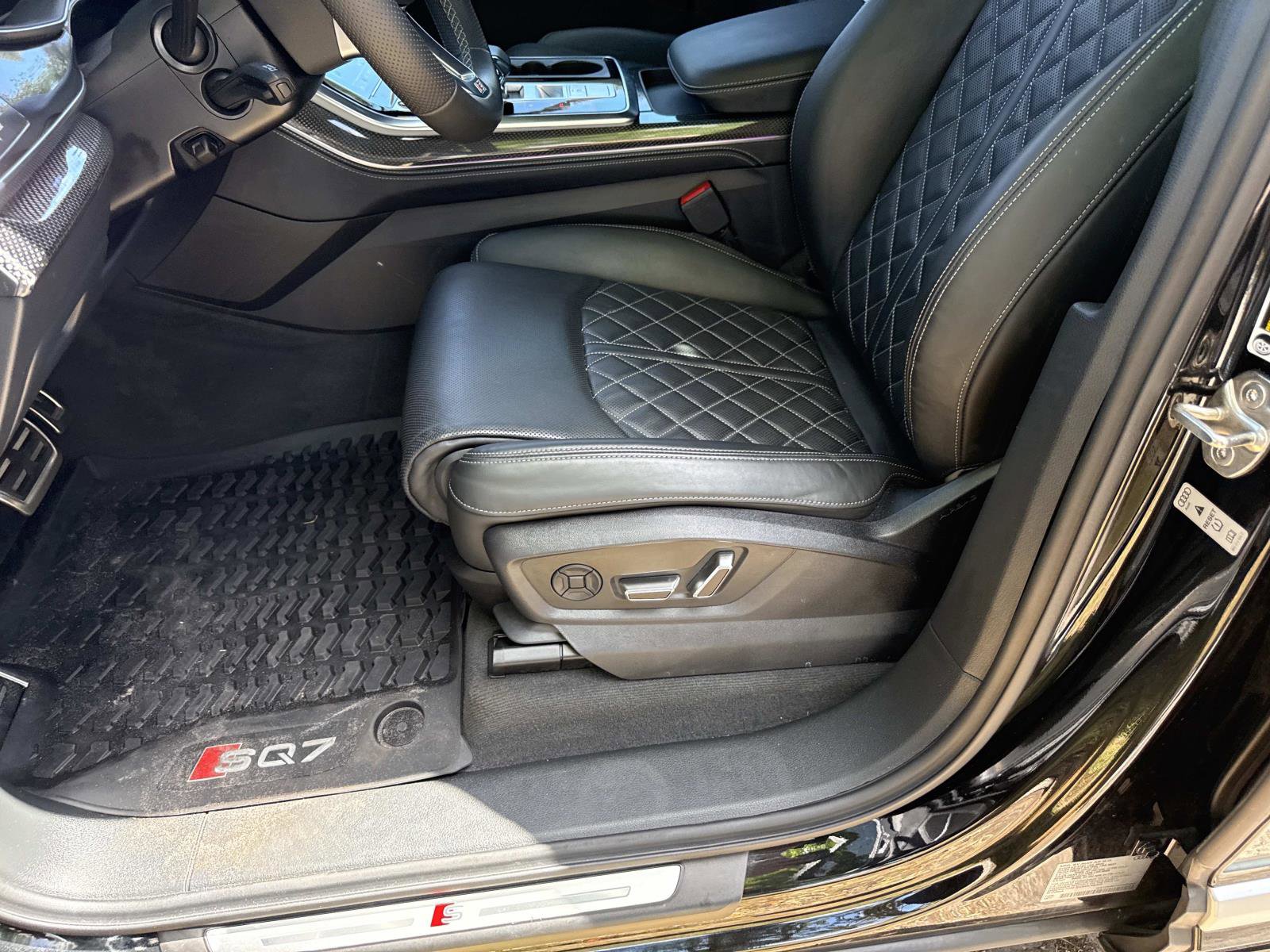 Used 2023 Audi SQ7 Prestige w/ Prestige Package AWD/4WD image 21
