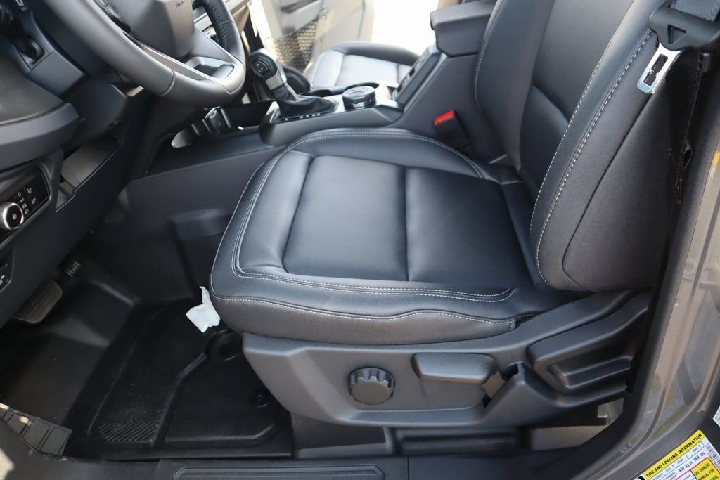 New 2025 Ford Bronco Big Bend w/ Black Diamond Package image 14