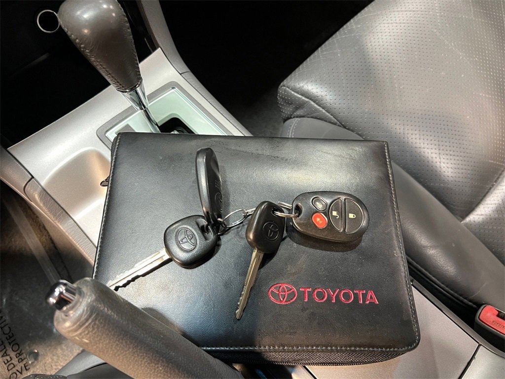 Used 2004 Toyota Solara SLE image 40