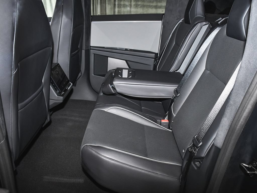 Used 2025 Tesla Cybertruck AWD Crew Cab image 56