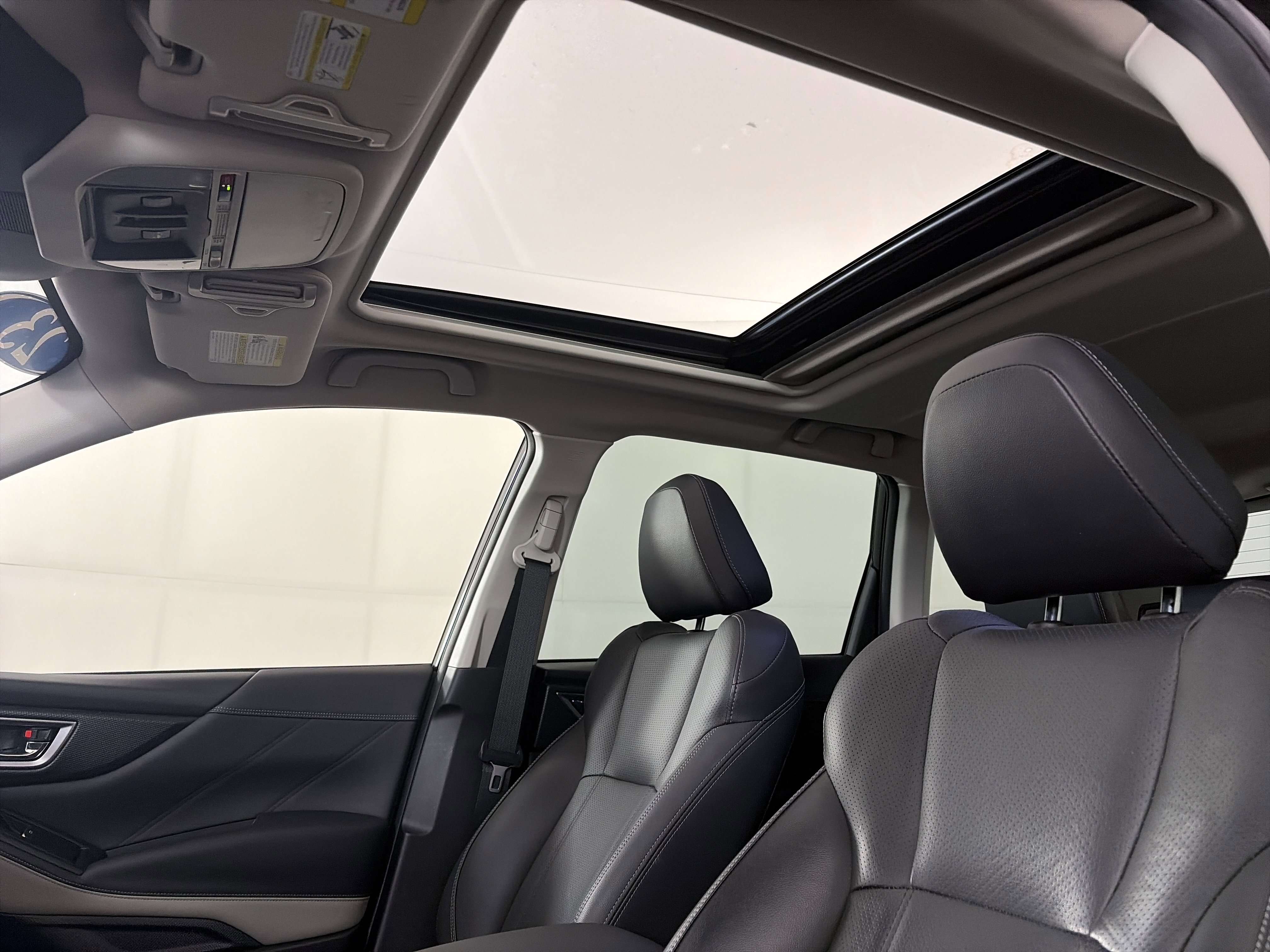 Used 2023 Subaru Forester Limited image 32