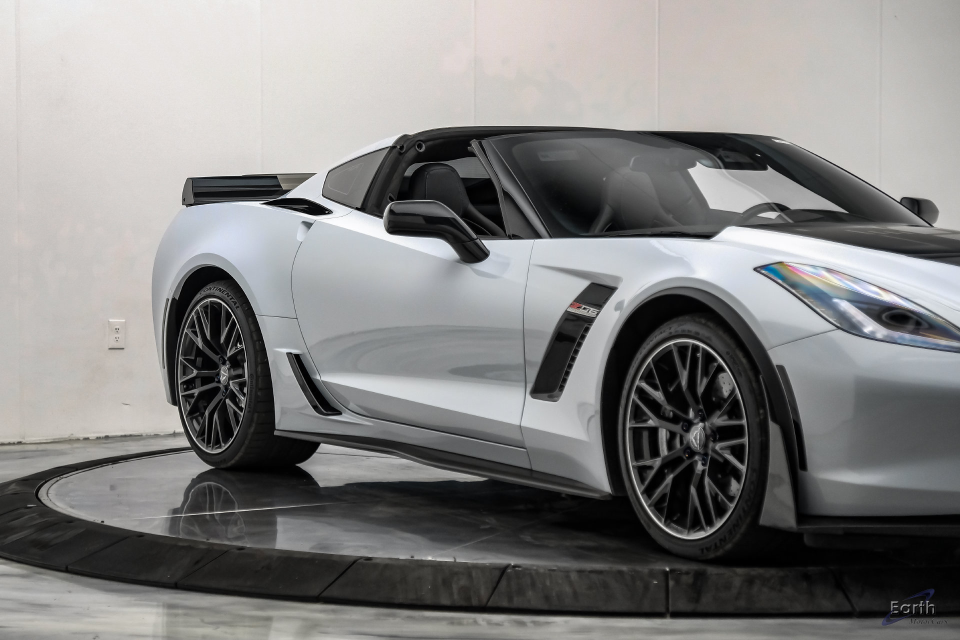Used 2019 Chevrolet Corvette Z06 RWD image 32