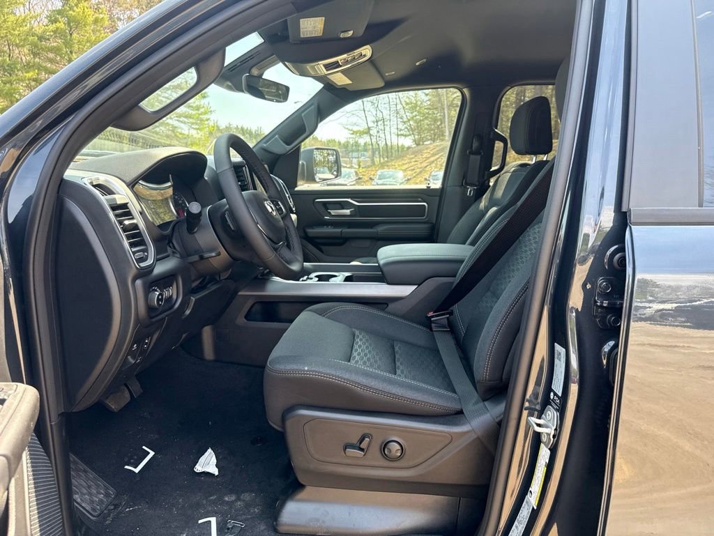 New 2026 RAM 1500 4x4 Crew Cab image 18