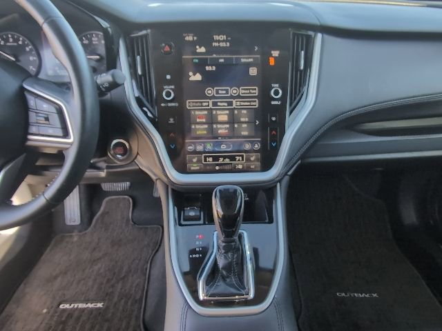 Used 2025 Subaru Outback Premium AWD/4WD image 21