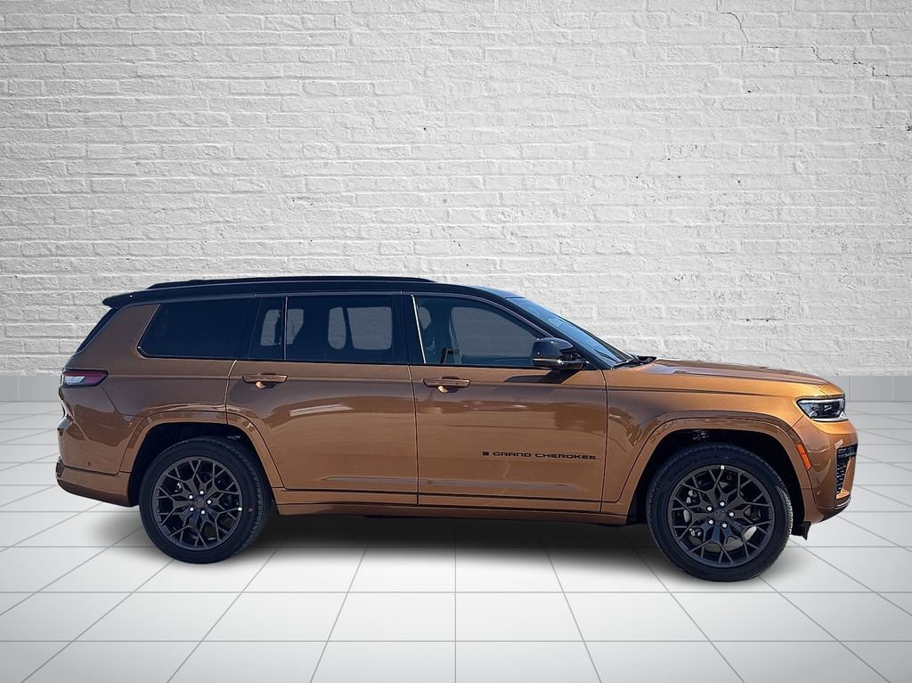 New 2026 Jeep Grand Cherokee L Summit AWD/4WD image 5