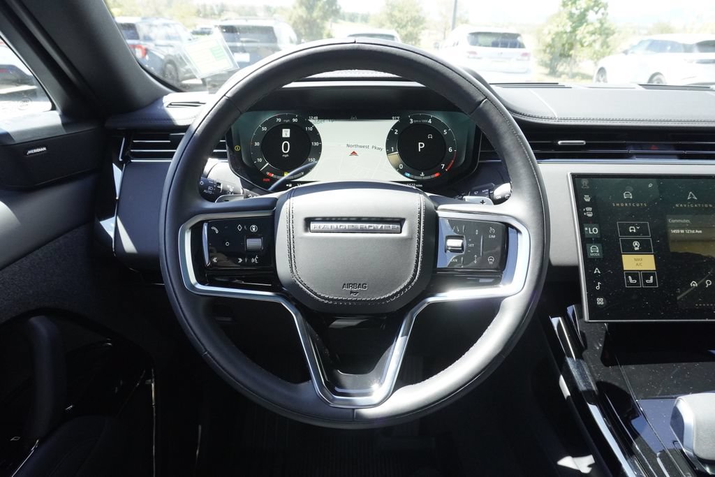 Used 2025 Land Rover Range Rover Sport SE AWD/4WD image 10