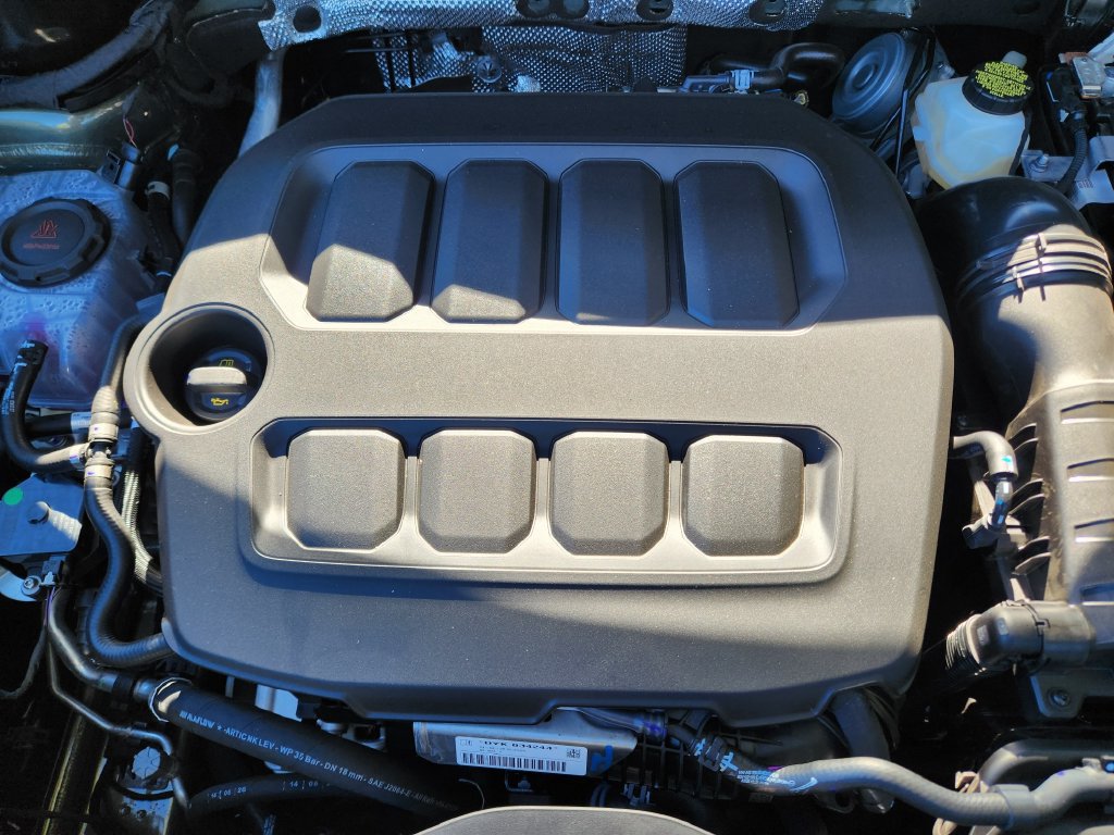New 2027 Volkswagen Tiguan SEL R-Line AWD/4WD image 19