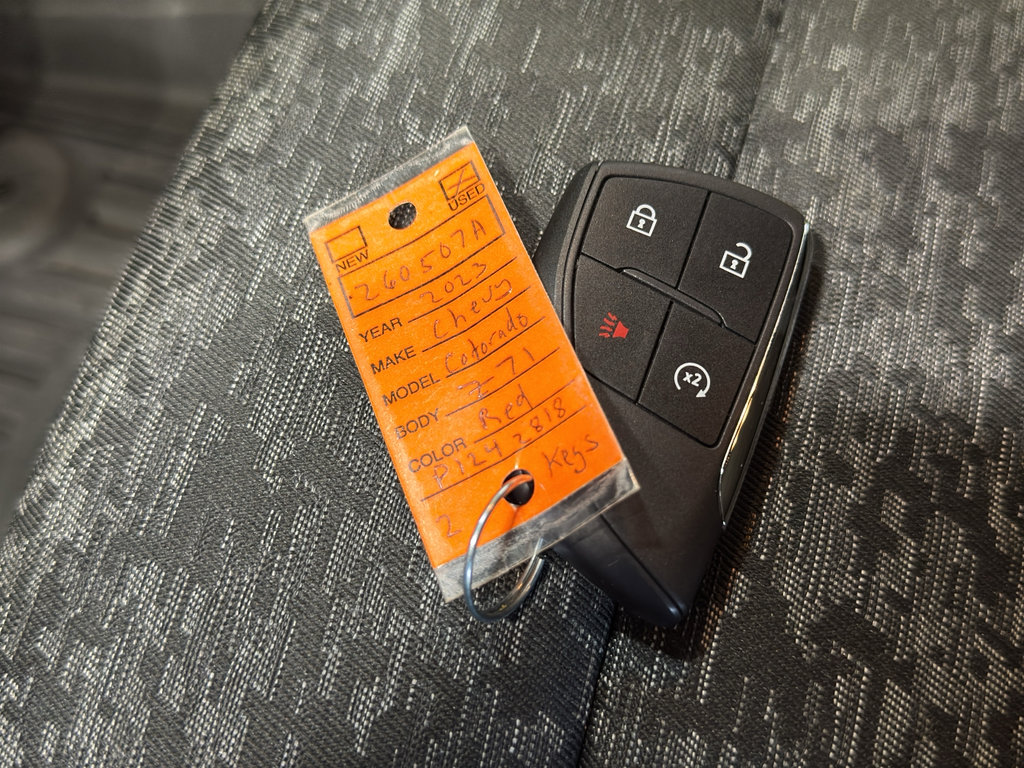 Used 2023 Chevrolet Colorado Z71 w/ Z71 Convenience Package 2 image 39