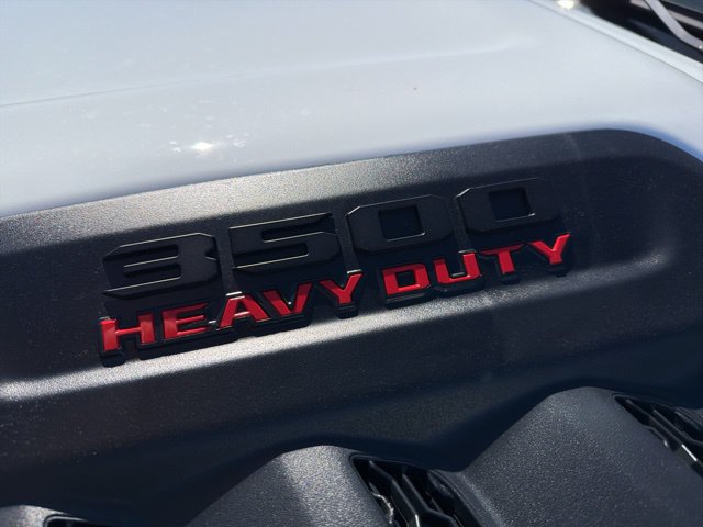 New 2026 RAM 3500 Laramie AWD/4WD image 9