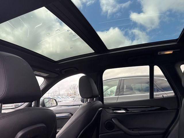 Used 2019 BMW X1 xDrive28i w/ Convenience Package image 14