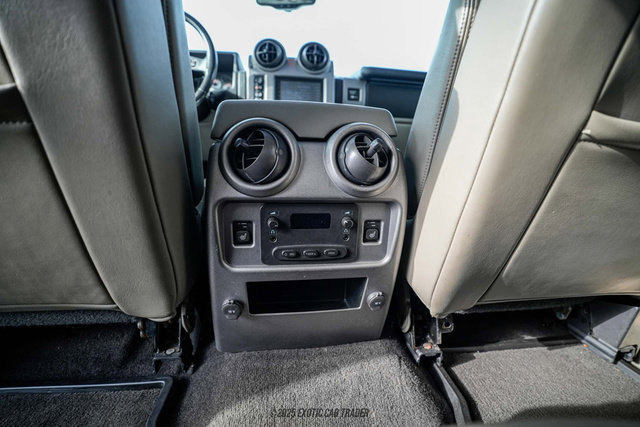 Used 2003 HUMMER H2 w/ Preferred Equipment Group image 67
