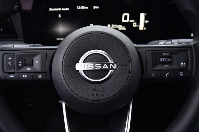 New 2026 Nissan Kicks SV image 20