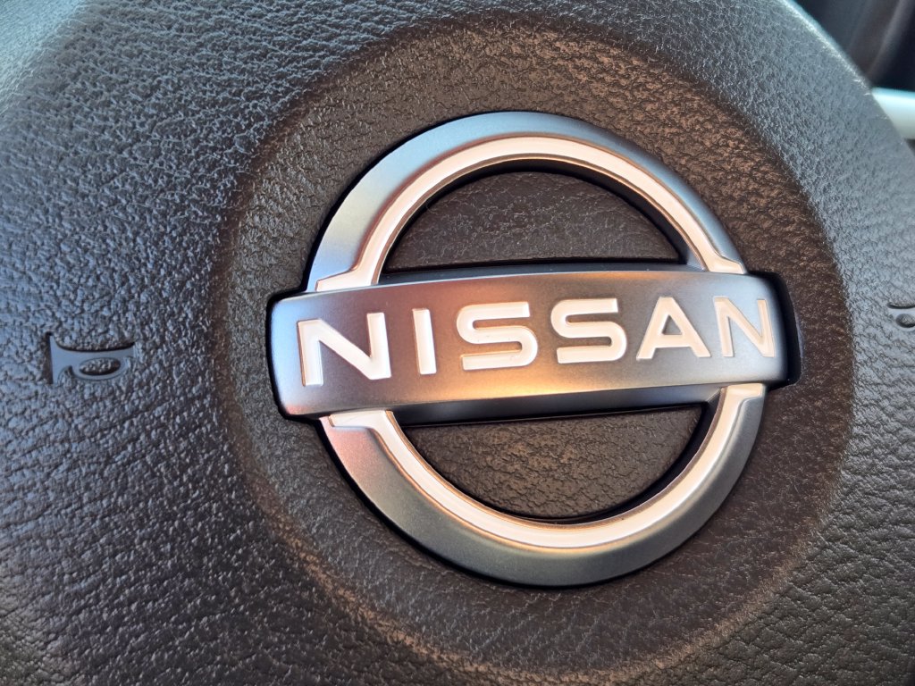 Used 2025 Nissan Sentra SR w/ Trunk Package FWD image 25
