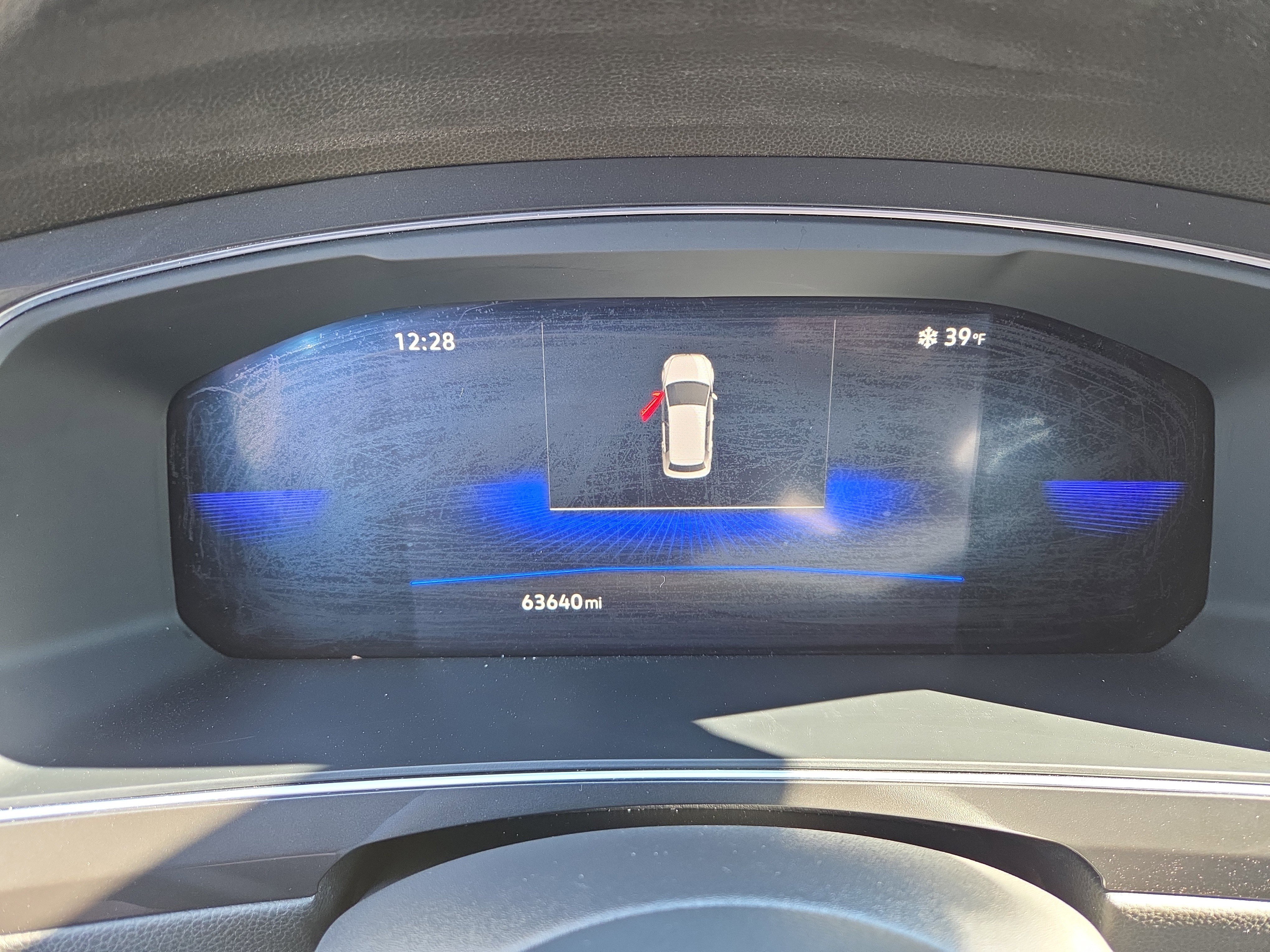 Used 2023 Volkswagen Tiguan SE w/ Panoramic Sunroof Package image 11