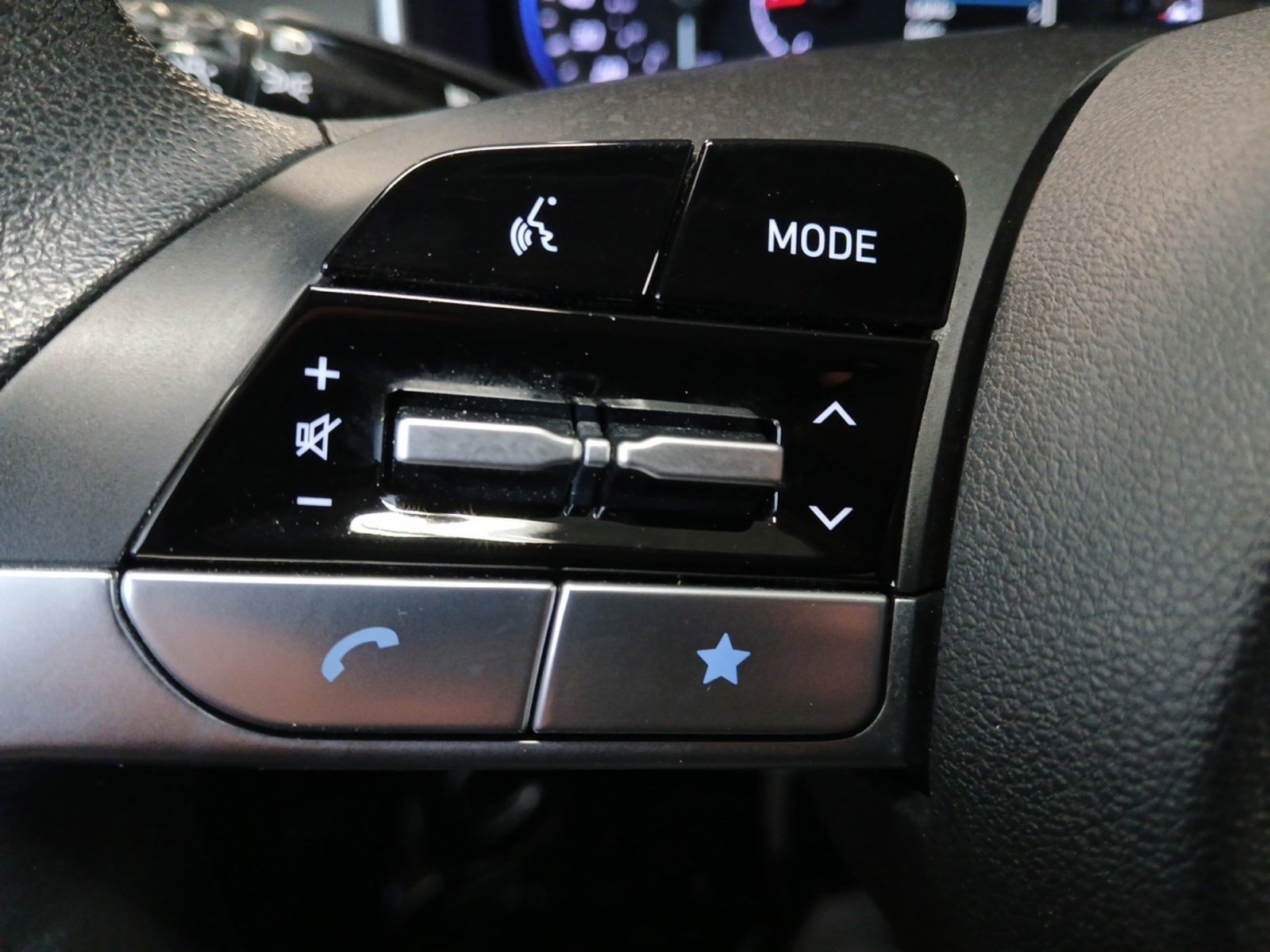 Certified 2022 Hyundai Tucson SEL w/ Cargo Package image 20