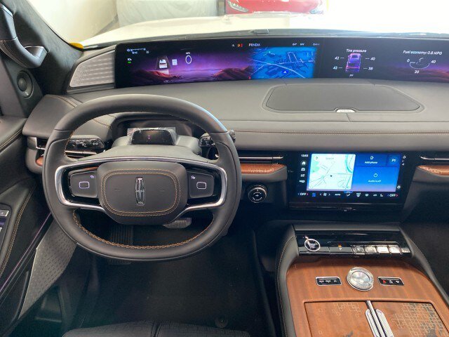 New 2027 Lincoln Navigator L Black Label AWD/4WD image 16