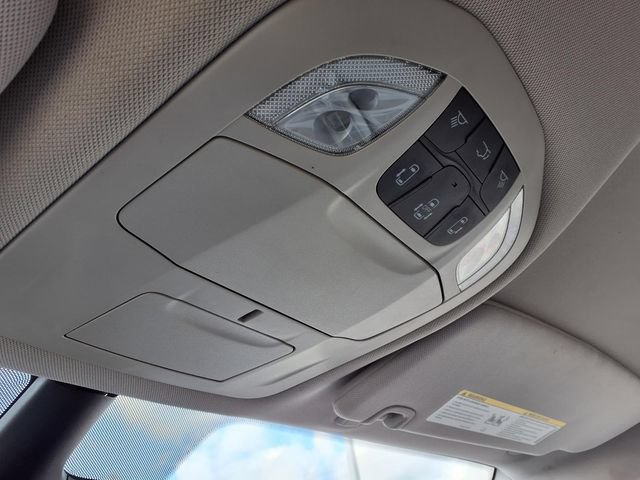 Used 2017 Chrysler Pacifica Touring-L Plus w/ Advanced Safetytec Group FWD image 15