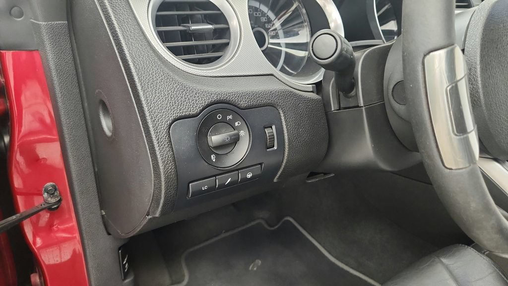 Used 2013 Ford Mustang Shelby GT500 RWD image 31