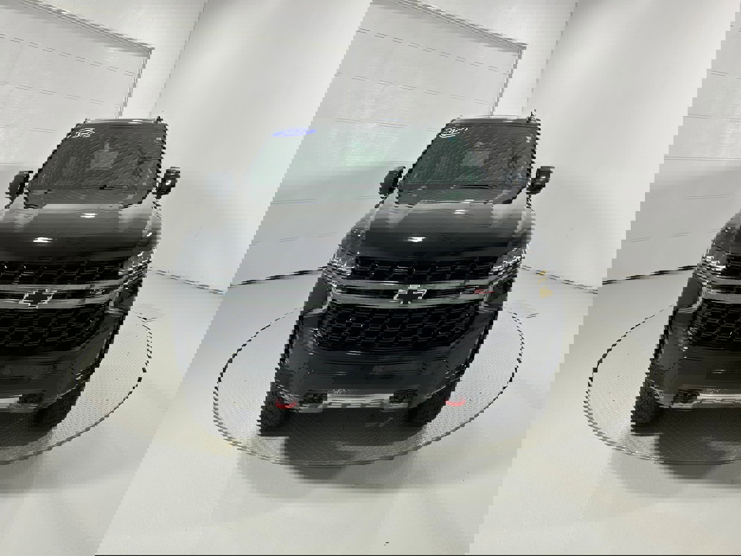 Used 2022 Chevrolet Suburban Z71 image 17