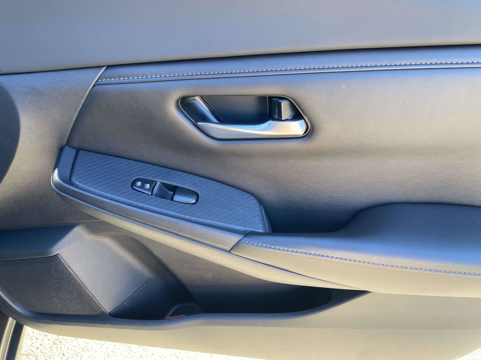 Used 2021 Nissan Sentra SV FWD image 15
