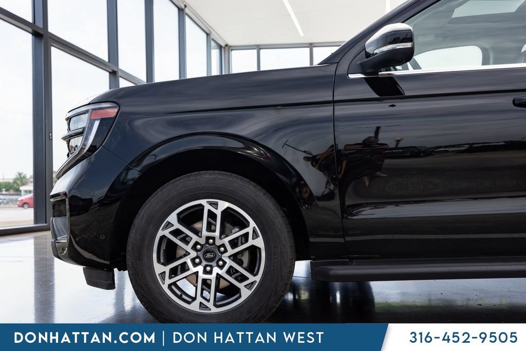 Used 2025 Ford Expedition Max Active AWD/4WD image 33