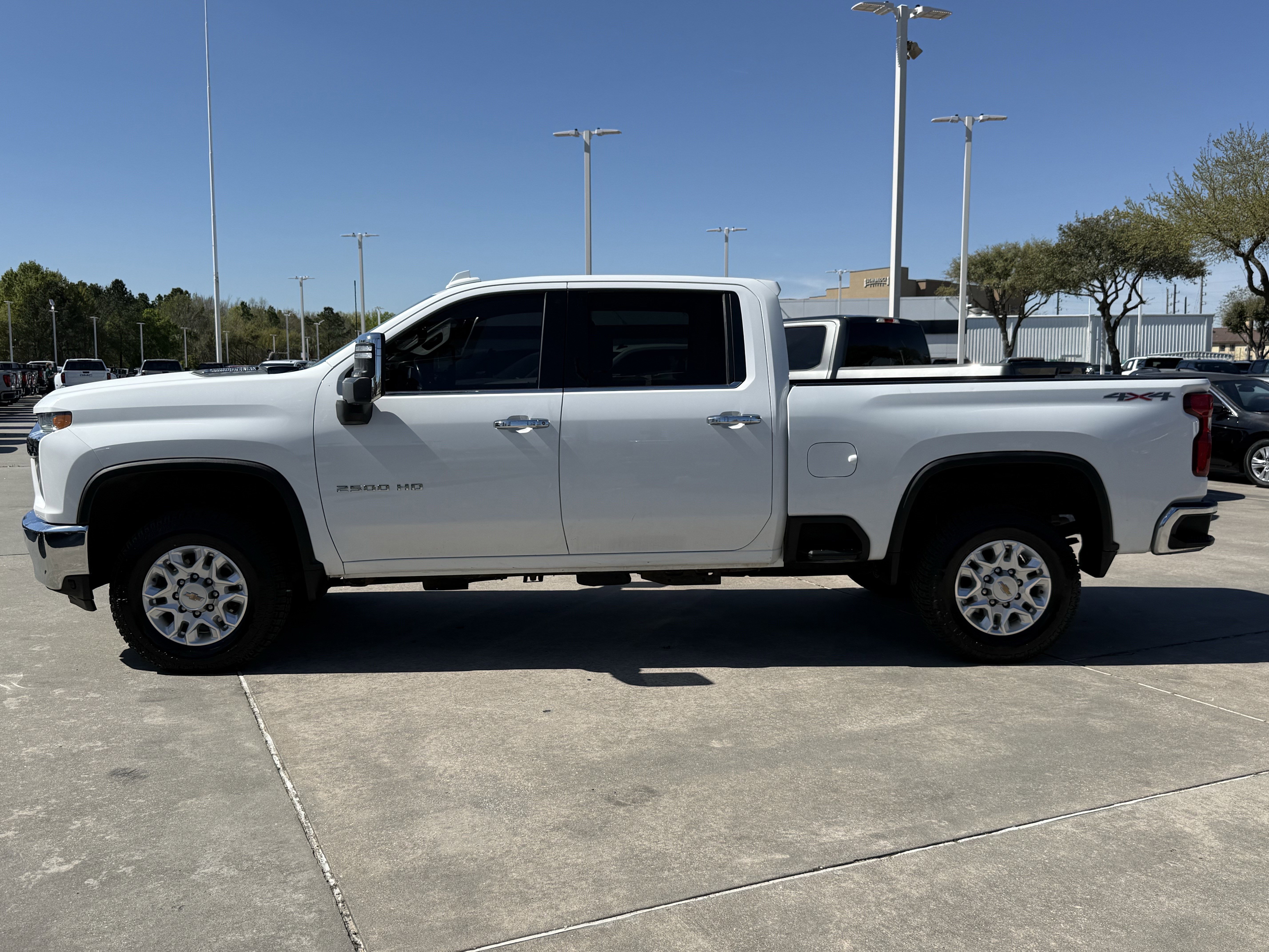 Used 2021 Chevrolet Silverado 2500 LTZ image 8