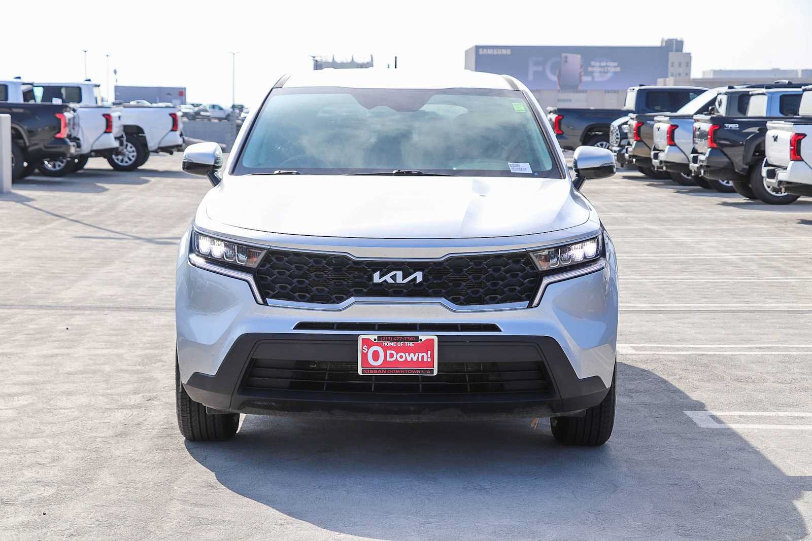 Used 2022 Kia Sorento LX FWD image 2