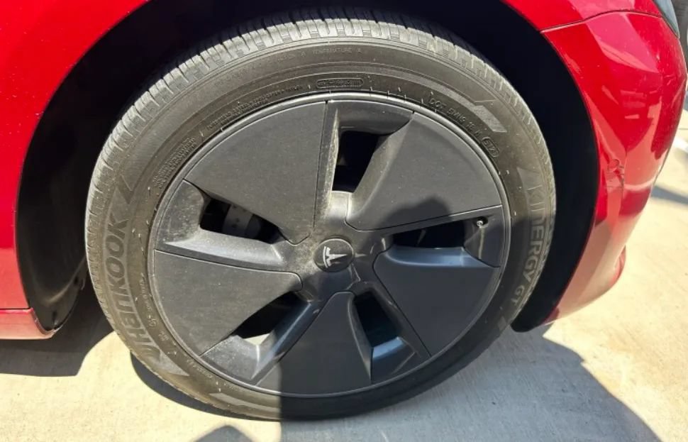 Used 2022 Tesla Model 3 RWD image 5