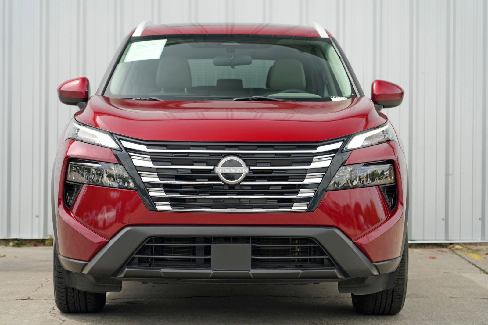 Used 2024 Nissan Rogue SV w/ SV Premium Package image 5