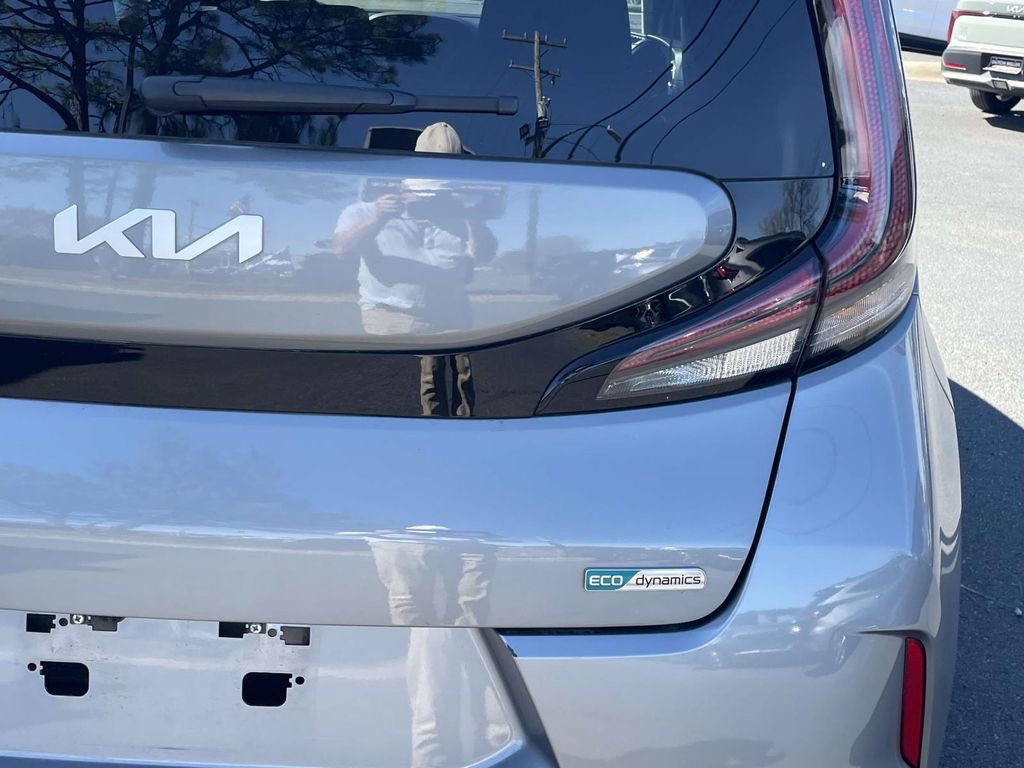 Used 2023 Kia Soul EX image 13