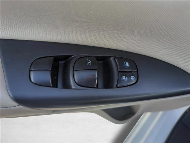 Used 2017 Nissan Sentra SV w/ Driver's Assist Package image 29