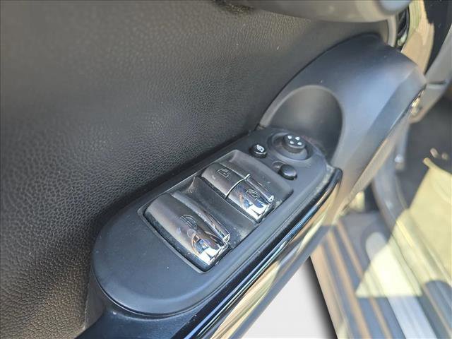 Used 2024 MINI Cooper S image 8