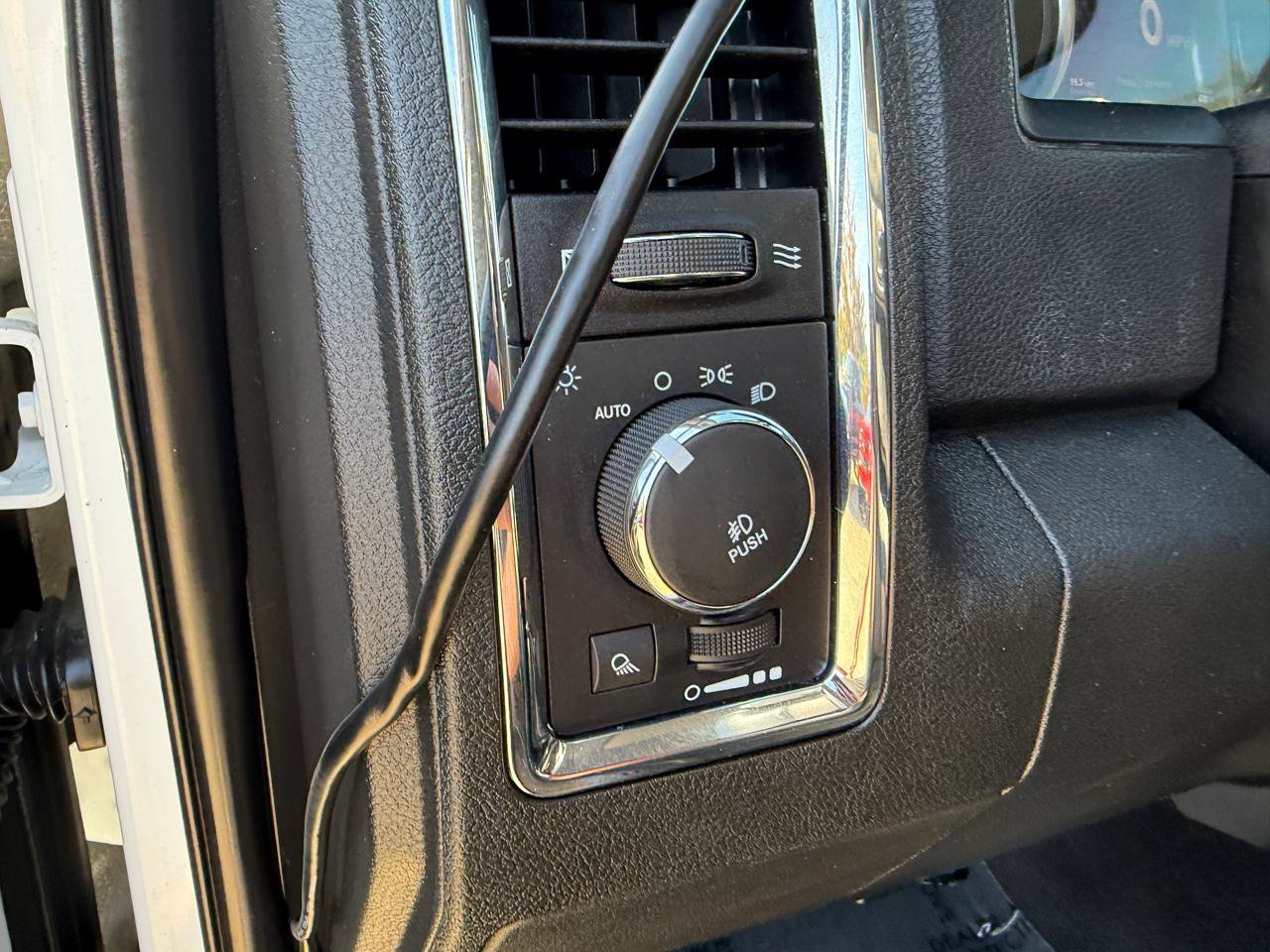 Used 2016 RAM 3500 Laramie RWD image 12