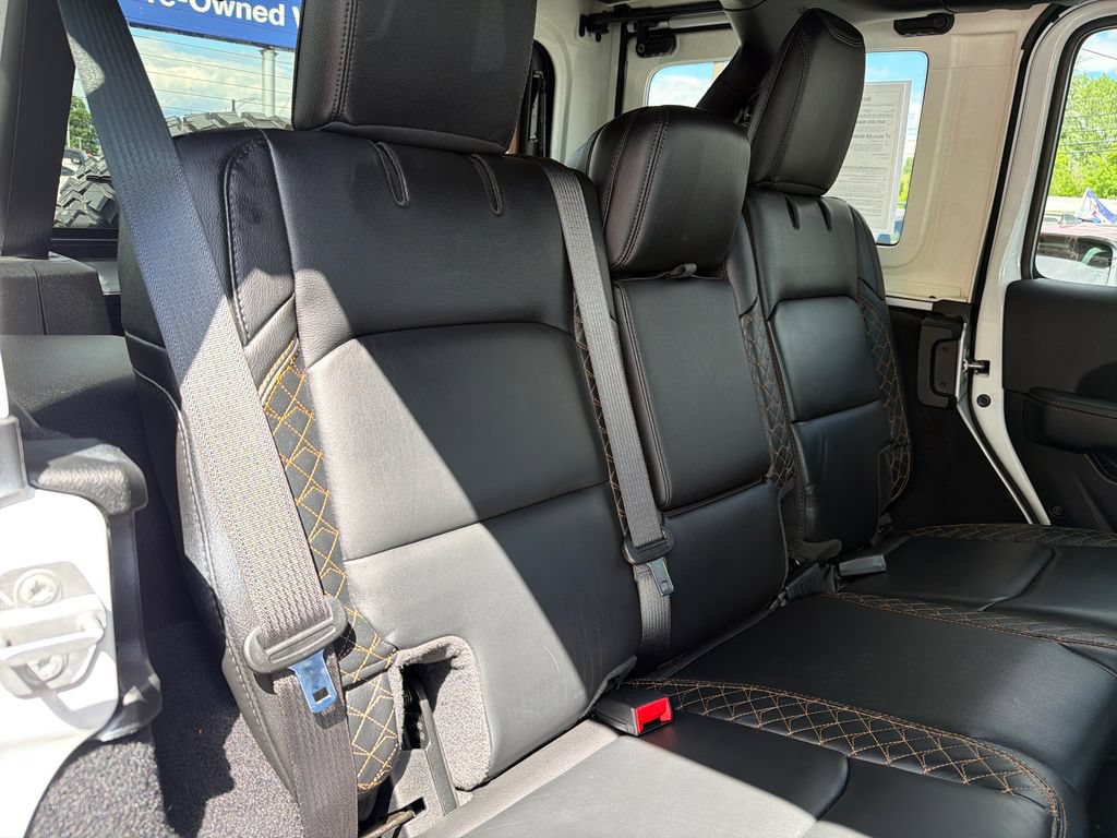Used 2021 Jeep Wrangler Unlimited Sahara AWD/4WD image 34