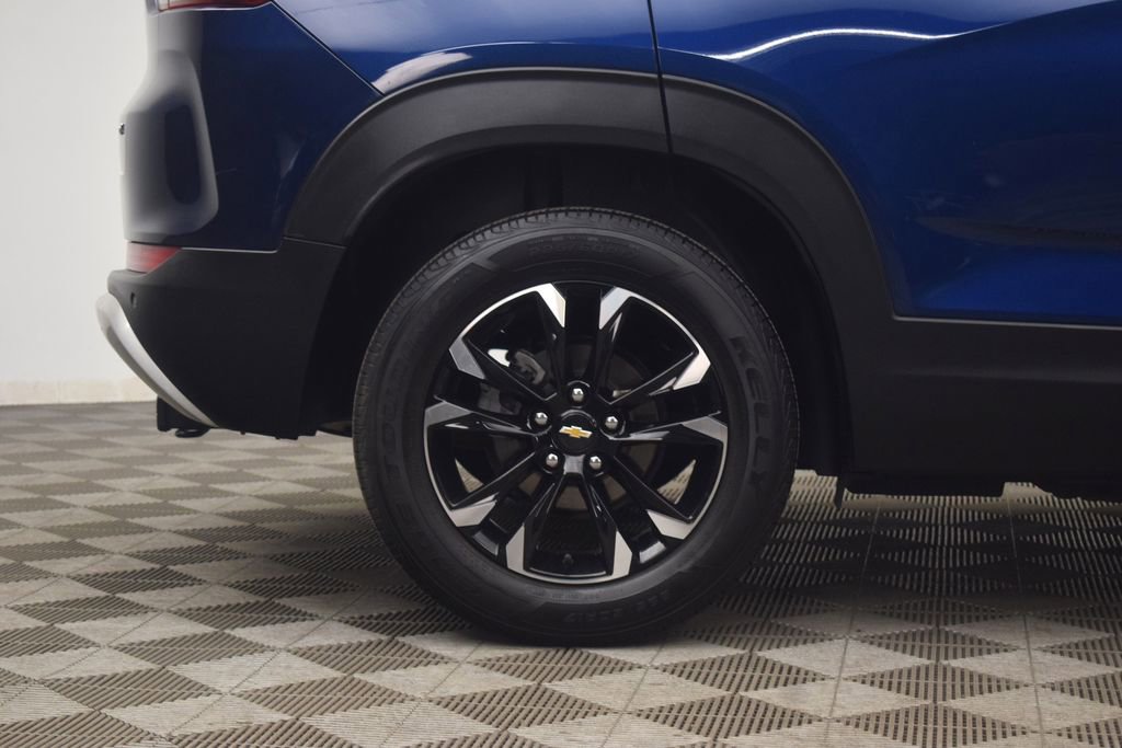 Used 2022 Chevrolet TrailBlazer LT w/ Driver Confidence Package FWD image 29