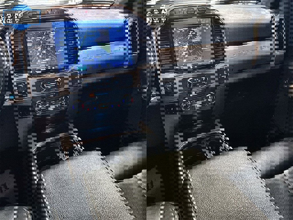 Used 2022 Ford F350 Lariat w/ Lariat Ultimate Package image 27