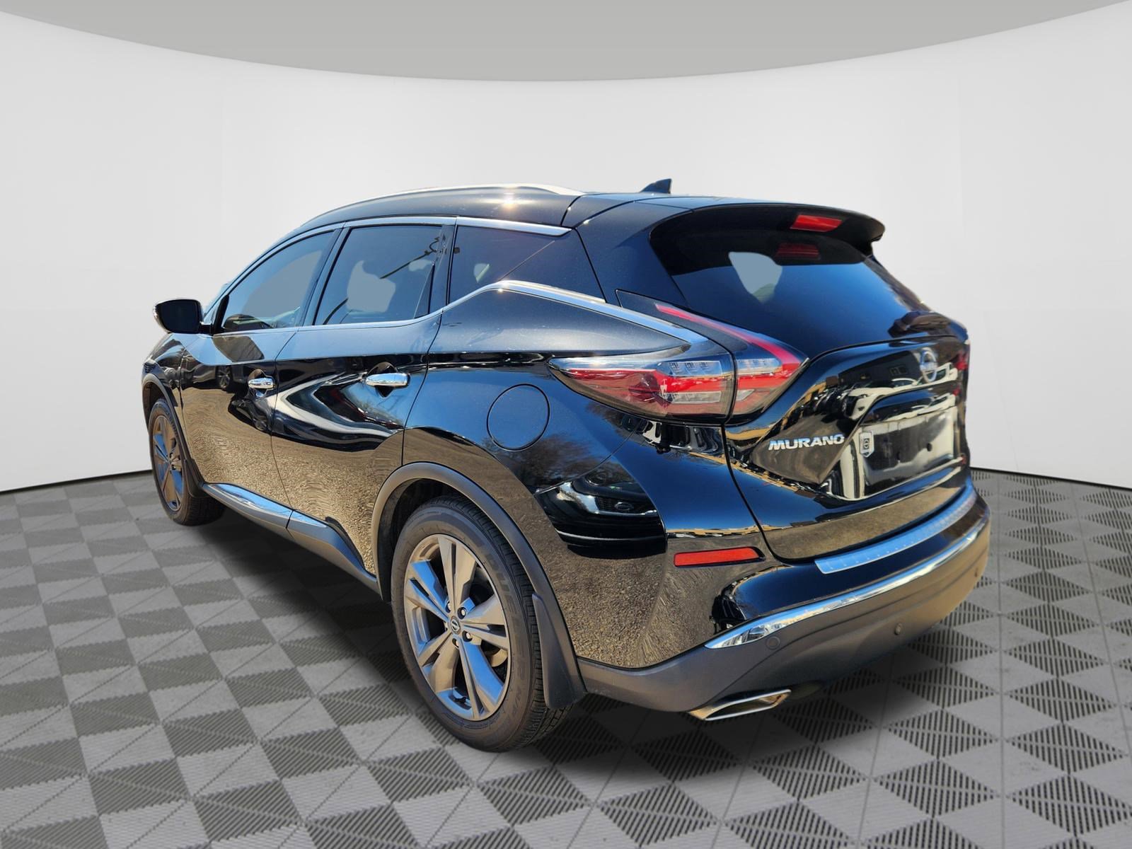 Certified 2024 Nissan Murano Platinum w/ Cargo Package image 3
