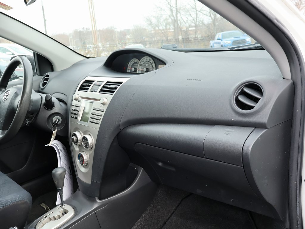 Used 2008 Toyota Yaris Sedan image 9