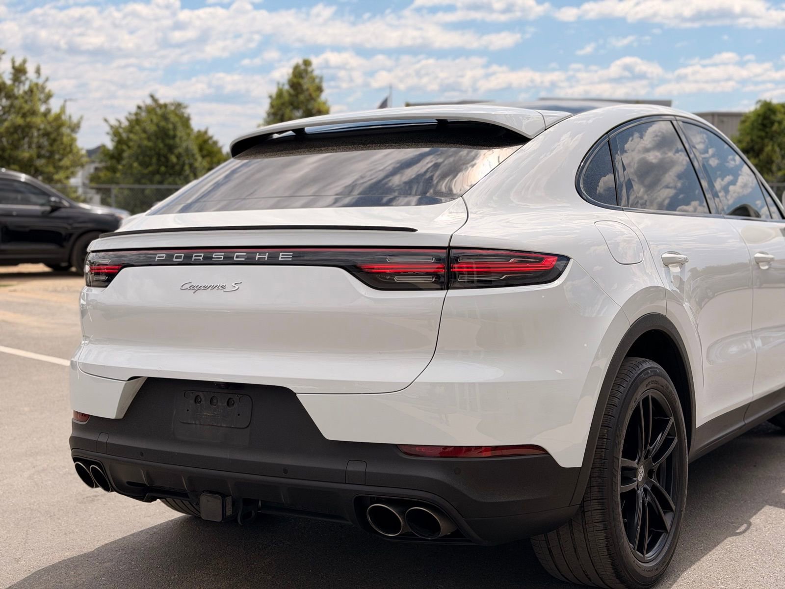 Used 2020 Porsche Cayenne S AWD/4WD image 2