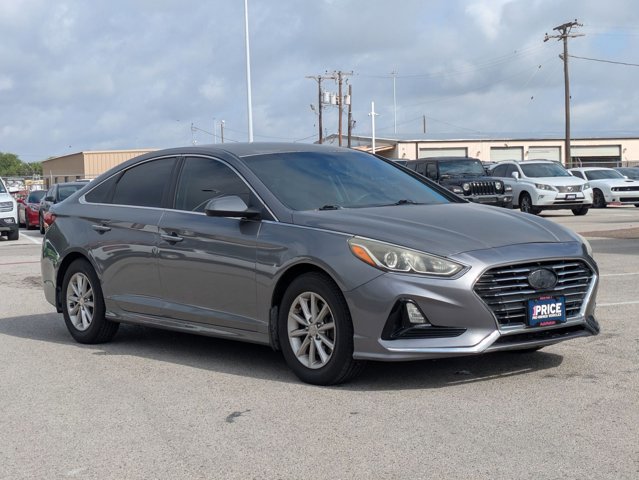 Used 2018 Hyundai Sonata SE FWD image 3
