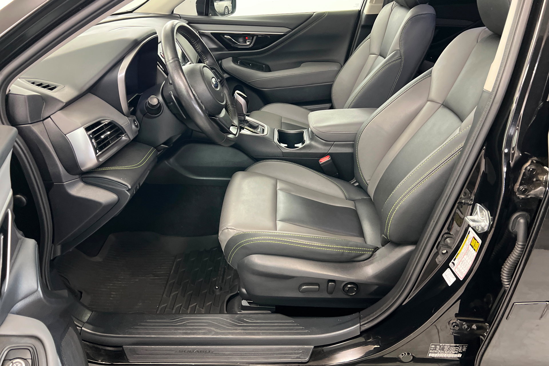 Used 2024 Subaru Outback Onyx Edition AWD/4WD image 19
