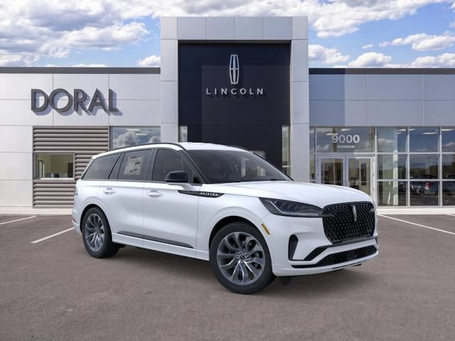 New 2026 Lincoln Aviator 2WD w/ Jet Appearance Package image 7