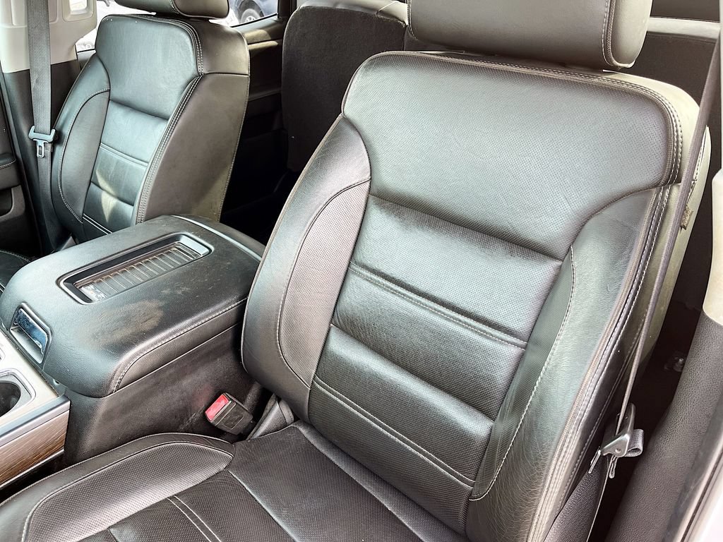 Used 2018 GMC Sierra 2500 Denali w/ Duramax Plus Package AWD/4WD image 22