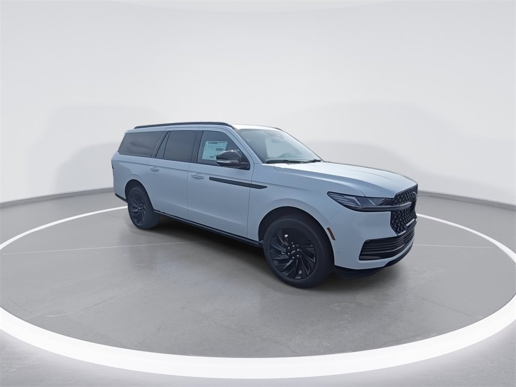 New 2025 Lincoln Navigator L Reserve w/ Jet Appearance Package image 2