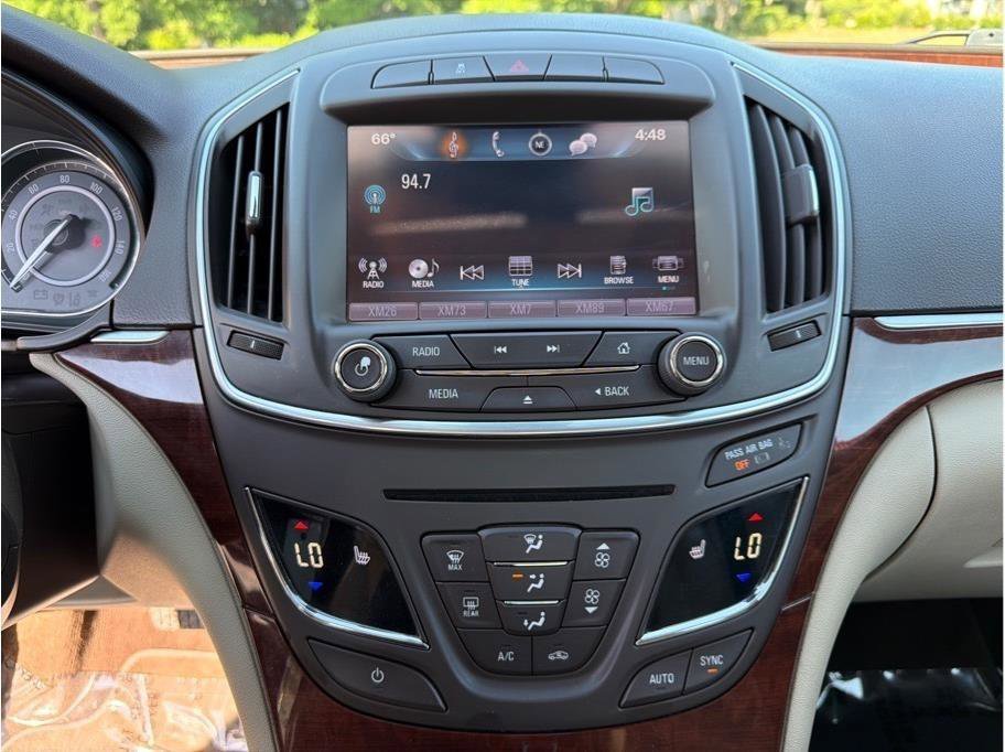 Used 2016 Buick Regal FWD image 16